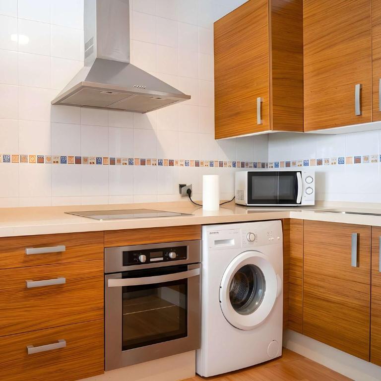 Apartamento en Conil Zona centro solo aceptamos familias y parejas - Appartement - 13