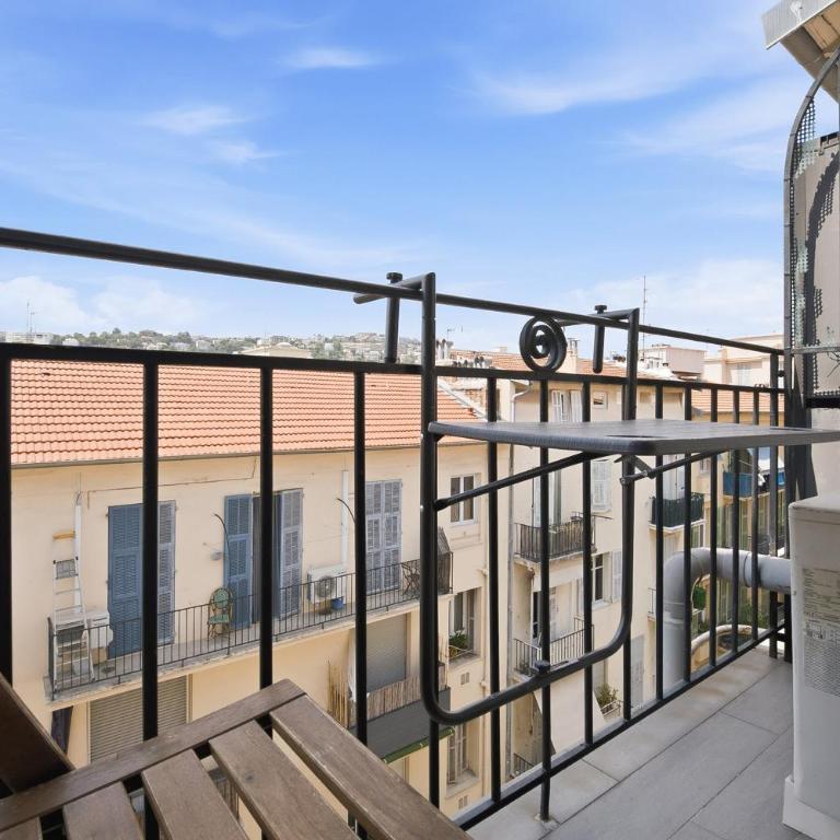 Top Floor Terrace - Dernier Etage Terrasse Cosy - Appartement 1 Chambre - 5