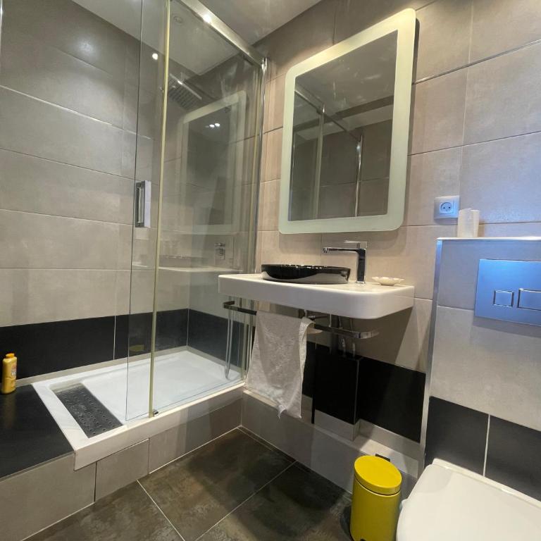 appartement T3 avec vue de mer , 72M2, stationnement - Appartement 2 Chambres - 2