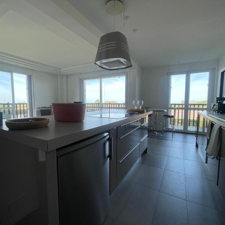 appartement T3 avec vue de mer , 72M2, stationnement - Appartement 2 Chambres - 8