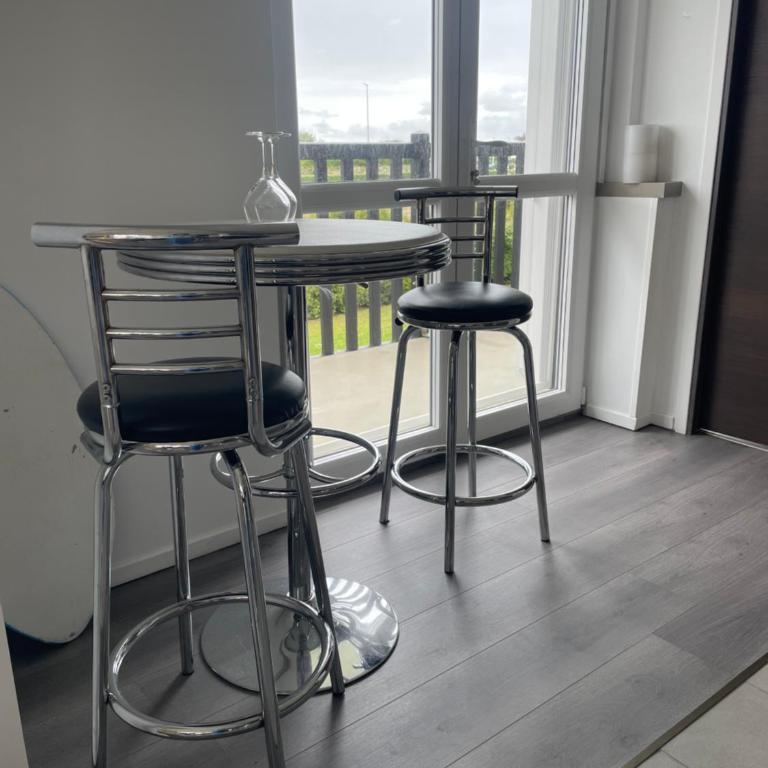 appartement T3 avec vue de mer , 72M2, stationnement - Appartement 2 Chambres - 9