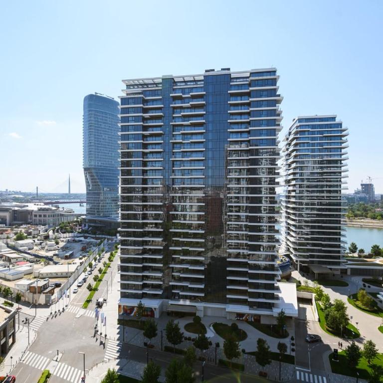 BW Exclusive Residence with Free Garage - Two-Bedroom Apartment with Water View - 2