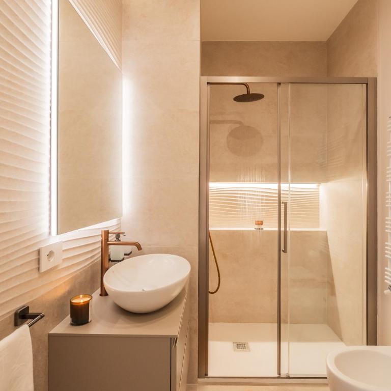 John's Cozy Apartment Near Lake - City Center - Stadium - One-Bedroom Apartment - 4
