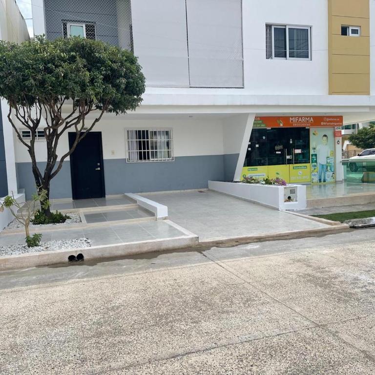 Aparta estudió La Castellana - Apartamento de 1 dormitorio - 2
