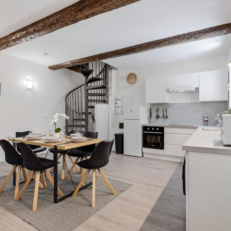 Maison 4 ch grand Patio Cœur de Ville - Casa con 4 camere da letto - 31