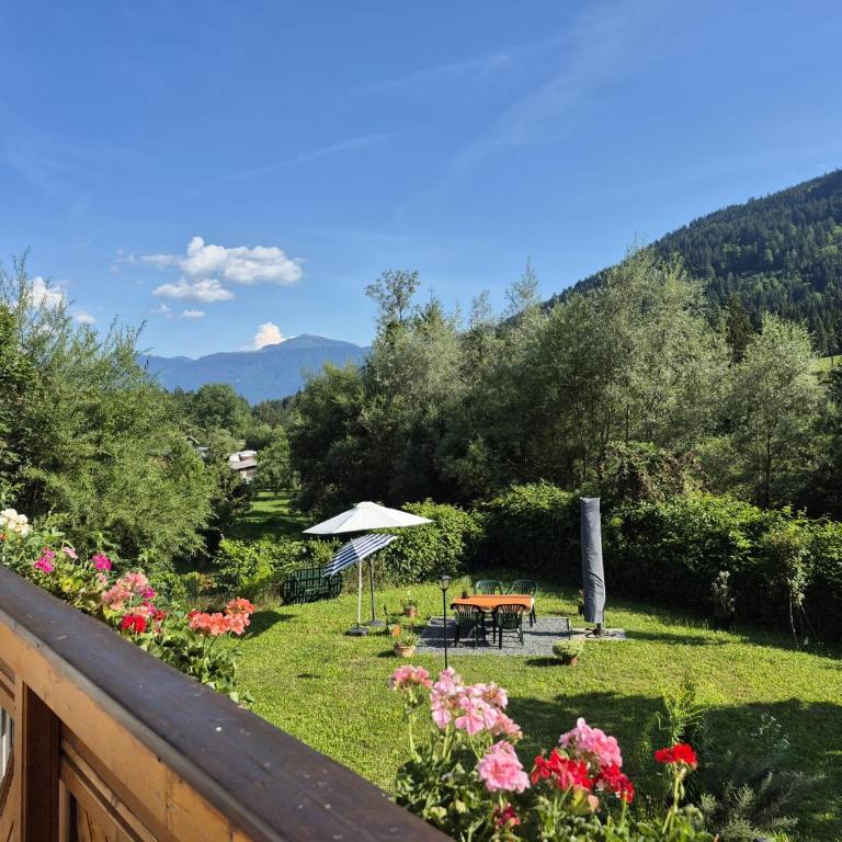 Alie Gusta - Apartment mit Blick auf die Berge - 52