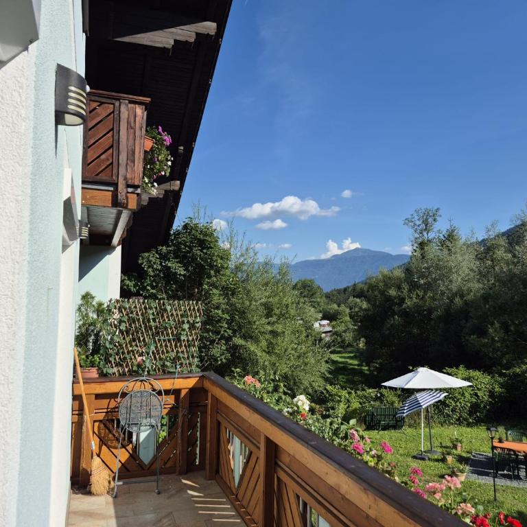 Alie Gusta - Apartment mit Blick auf die Berge - 53