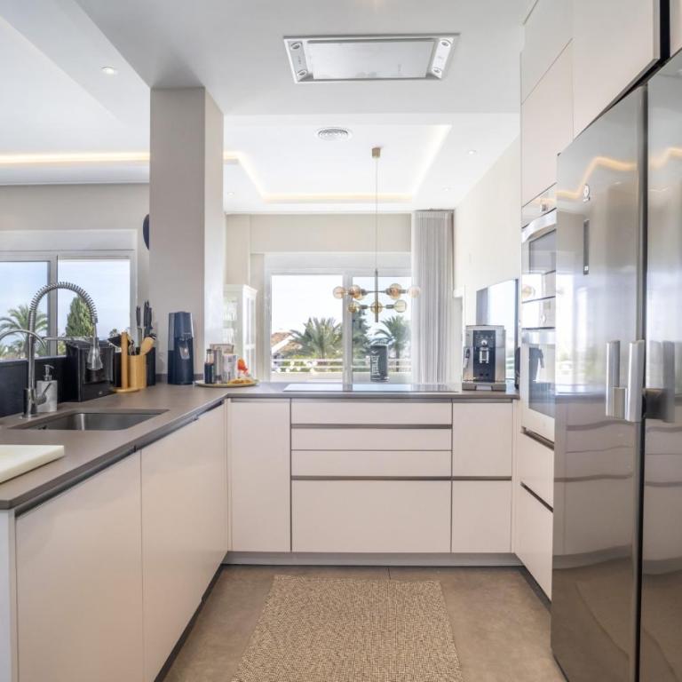 RG133 - Spacious 3 bed apartment in prime location - Apartment - 4
