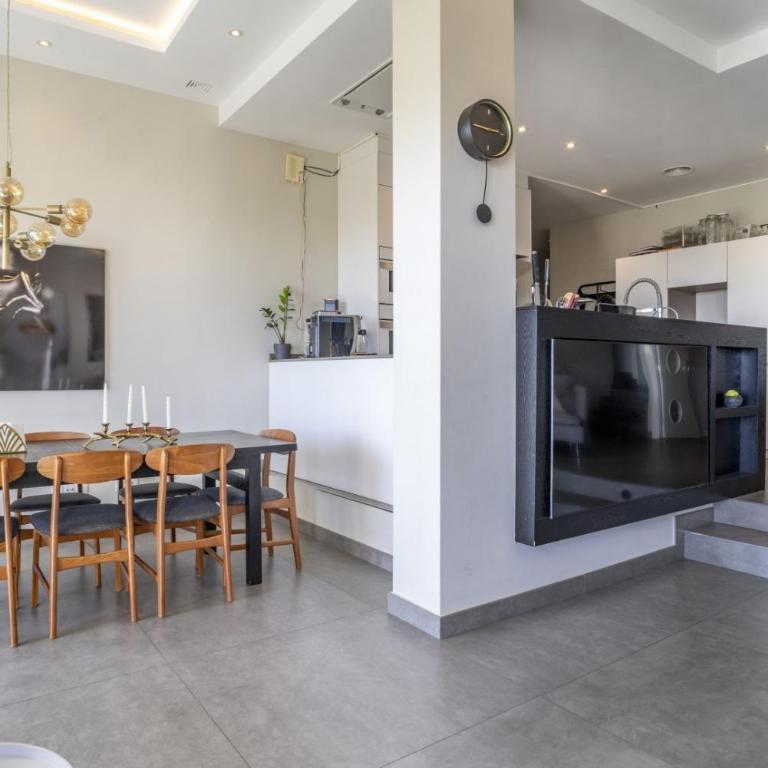 RG133 - Spacious 3 bed apartment in prime location - Apartment - 5