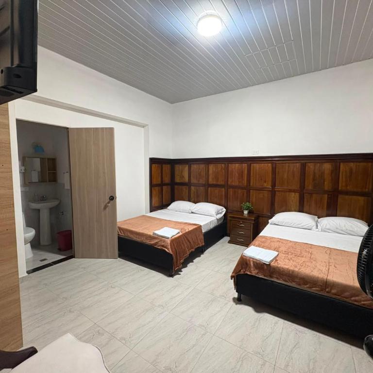 Hotel Matias Real - Quadruple Room - 2