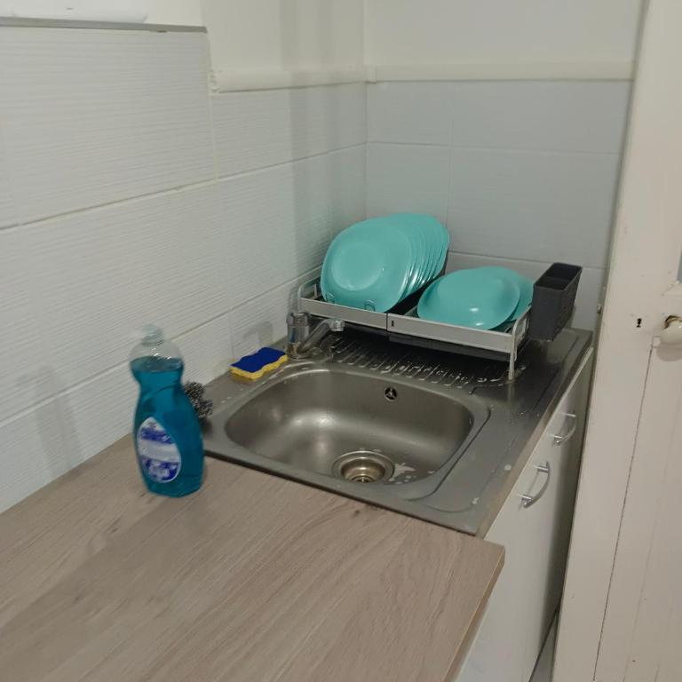 Trois pièces étage 1 proche du centre - Appartement 2 Chambres - 8