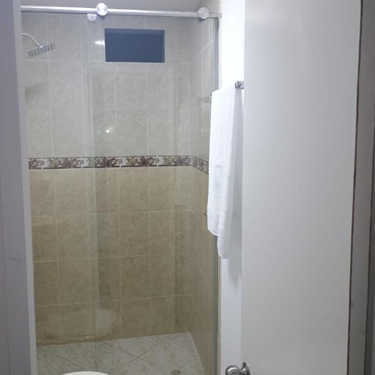 Apartamento en renta en el corazón de la comuna 13 grafitour!! - Apartamento de 1 dormitorio - 11