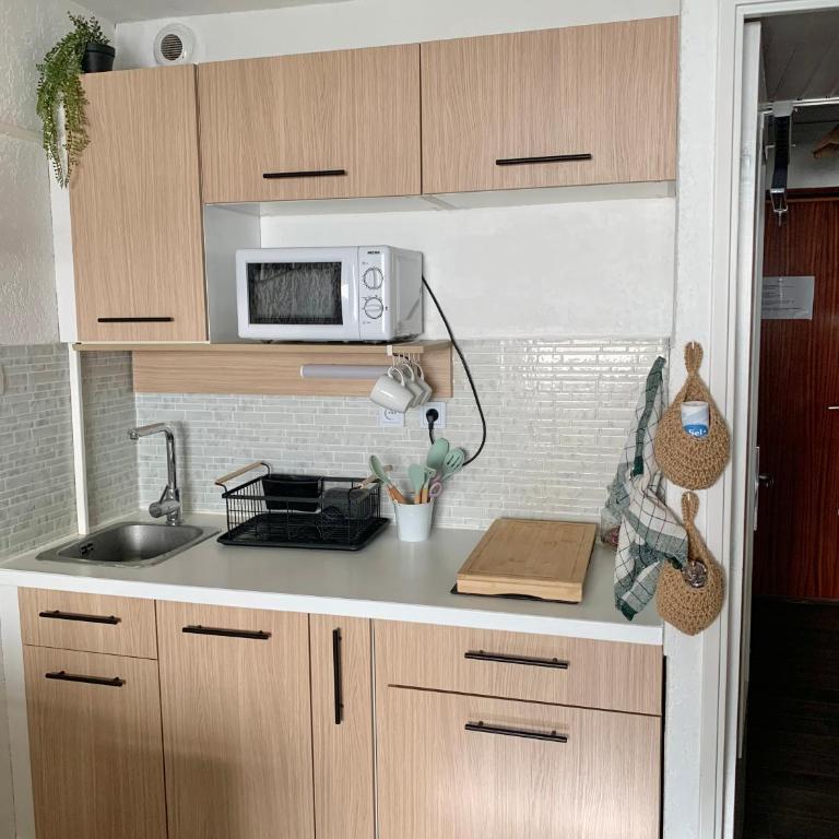 Studio calme 4 personnes 600 m de la plage sur la presqu'île de St mandrier proche toulon - Apartamento de 1 dormitorio - 2