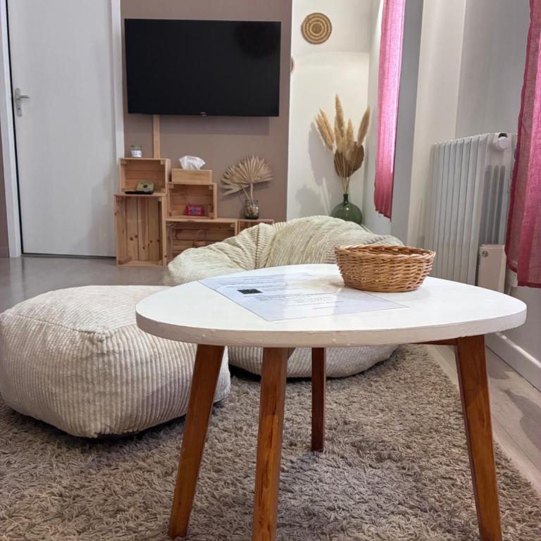 Appartements coeur de ville de Vichy - Two-Bedroom Apartment - 2