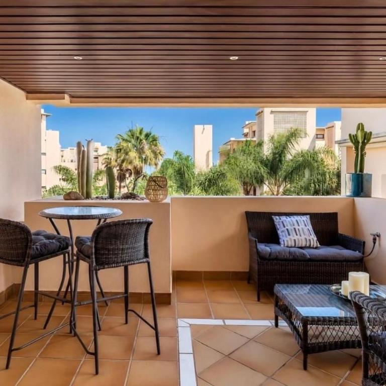 Bahia de la plata Estepona beach front - Two-Bedroom Apartment - 13