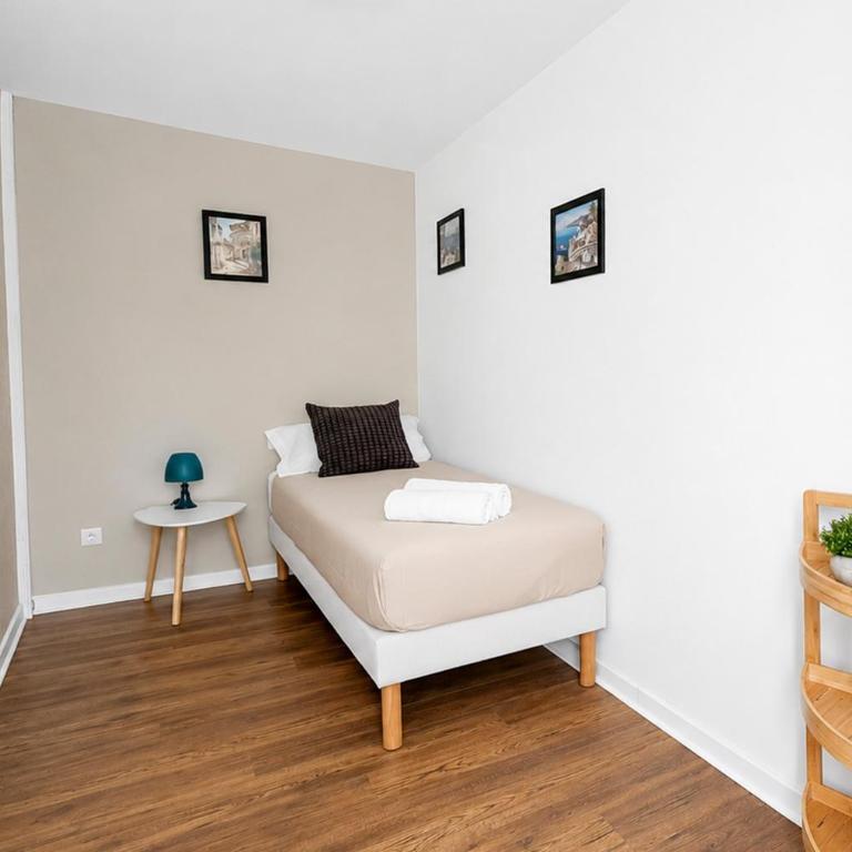 Duplex Design Gare & Thermes Vichy - Appartement 2 Chambres - 22