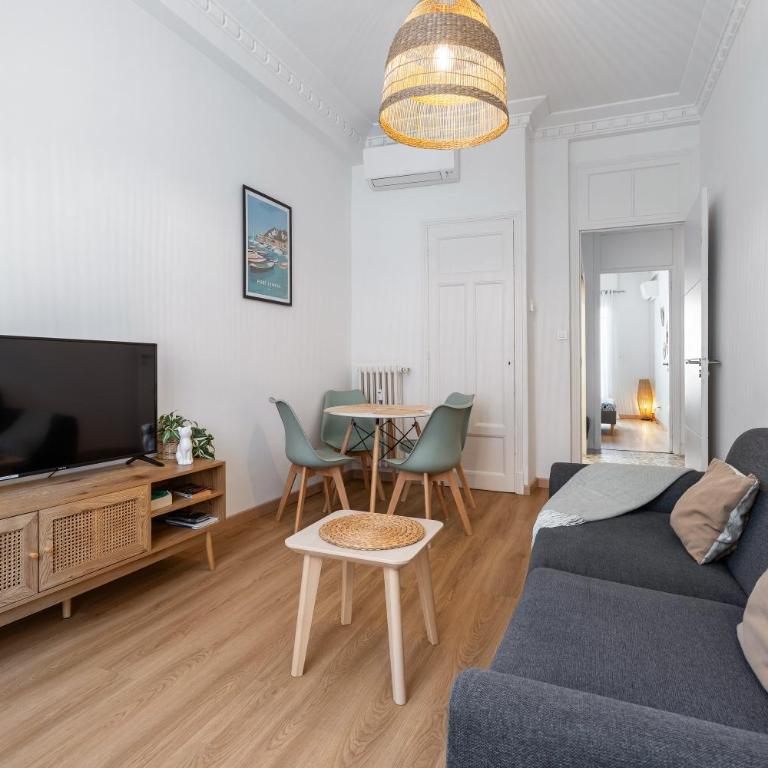 Nice Renting - BARLA - Bright 2 Rooms Nice Port Easy Access to Monaco - Appartement 1 Chambre - 2