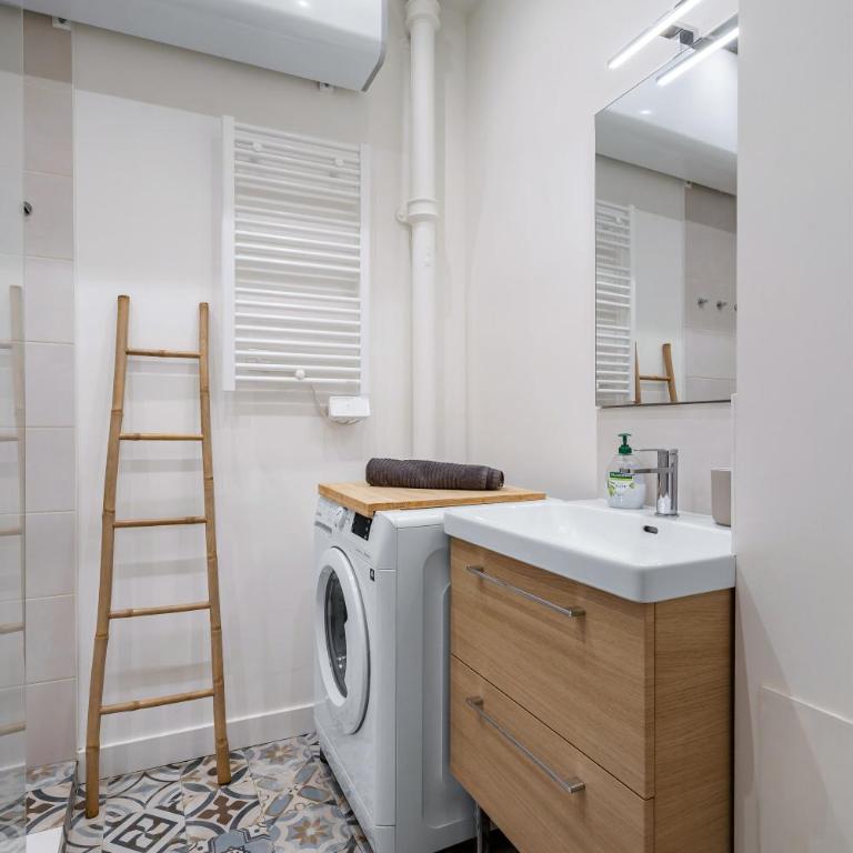 Nice Renting - BARLA - Bright 2 Rooms Nice Port Easy Access to Monaco - Appartement 1 Chambre - 8