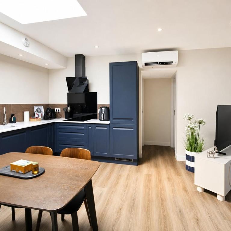 City break Aix-les-Bains,2 chambres garage, climatisation - Appartement 2 Chambres - Vue sur Ville - 10