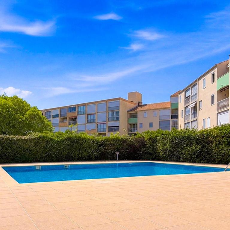 T2 moderne et lumineux -centre-ville avec piscine - One-Bedroom Apartment - 7
