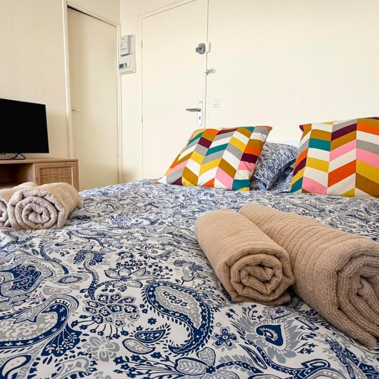 T2 moderne et lumineux -centre-ville avec piscine - One-Bedroom Apartment - 22
