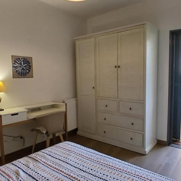 T3 spacieux Arcachon sur jardin, proche du port et de la plage - Two-Bedroom Apartment - 17