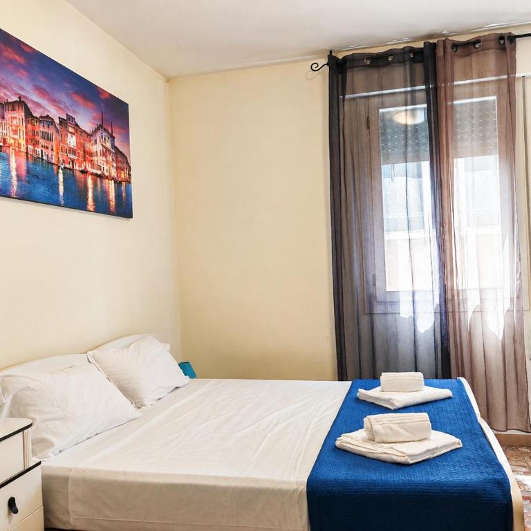 Goldmine Guest House 1 - Camera Tripla con Bagno Privato - 10