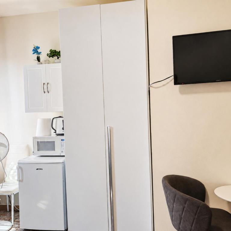 Goldmine Guest House 1 - Camera Tripla con Bagno Privato - 13