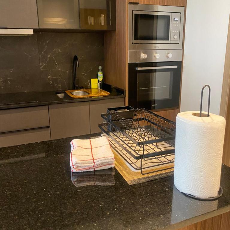 LuxeSuites-2 bedrooms, a short walk from Lostajibos, Equipetrol - Apartamento de 2 dormitorios - 4