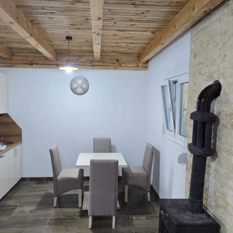 Two rooms cottage Nikola R - Two-Bedroom Chalet - 3
