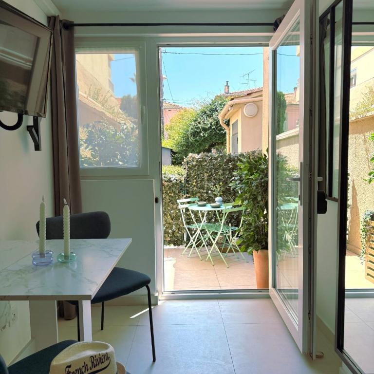 Coastal Gem - Private Parking & Air Conditioning - Appartement 1 Chambre - 8