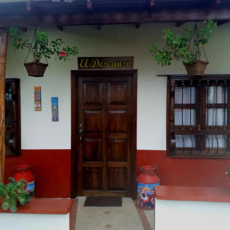 FINCA CAFETERA BIEN UBICADA Monetenegro-Circasia - Casa de 3 dormitorios - 1