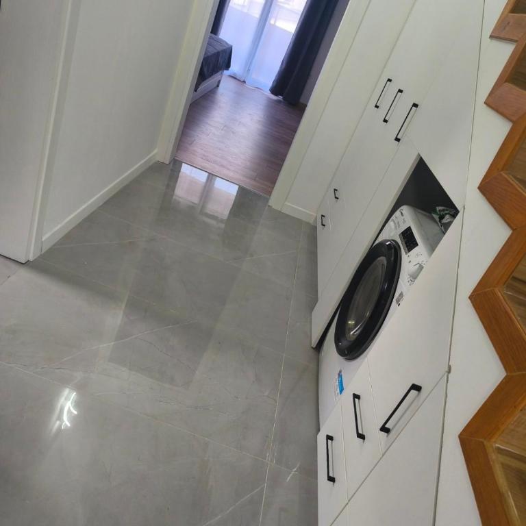 Apartmani Orlović Bar - Apartman sa 2 Spavaće Sobe i Pogledom na More - 5