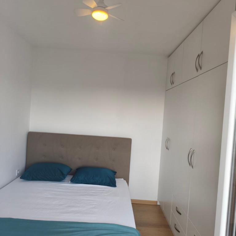 Apartmani Orlović Bar - Apartman sa 2 Spavaće Sobe i Pogledom na More - 13