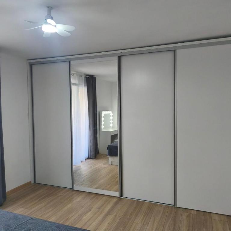 Apartmani Orlović Bar - Apartman sa 2 Spavaće Sobe i Pogledom na More - 15