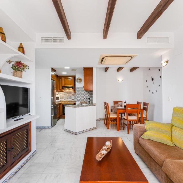 Apartamento Fabi Beach - Two-Bedroom Deluxe Apartment with Ocean View - 4