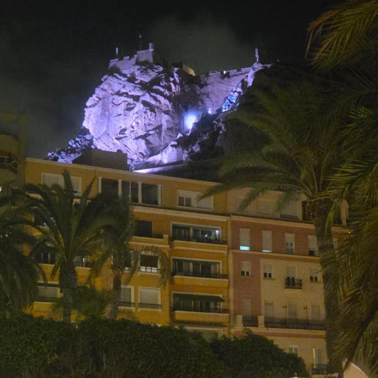 Alicante Big Holiday - Premium Apartment mit 3 Schlafzimmern und Balkon - 37