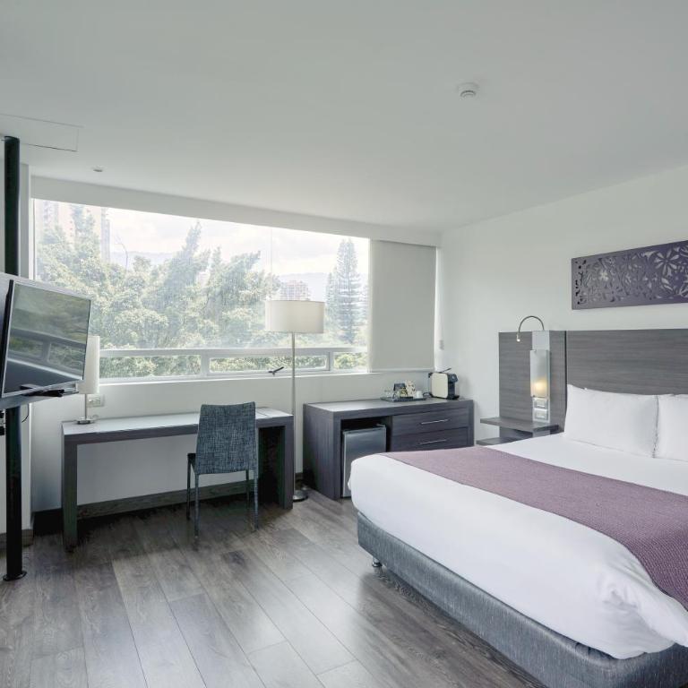 Hotel bh El Poblado - Double Room - 4