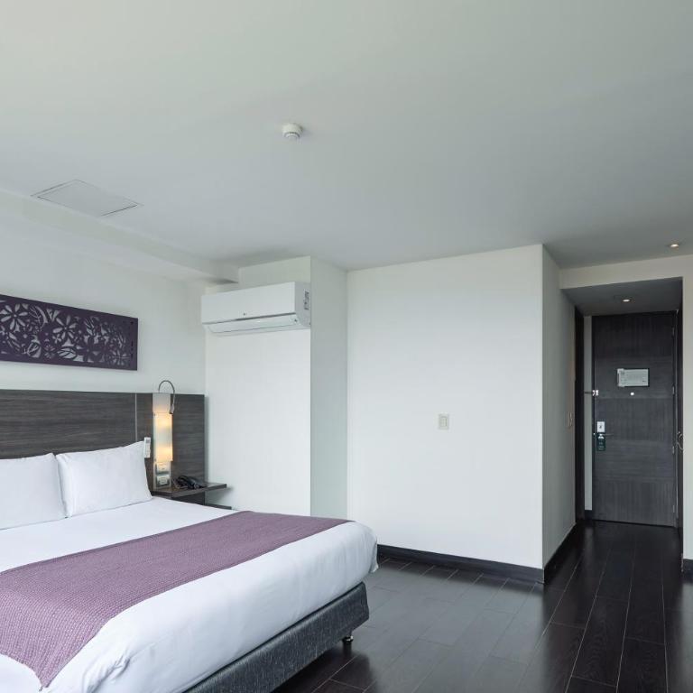 Hotel bh El Poblado - Double Room - 6