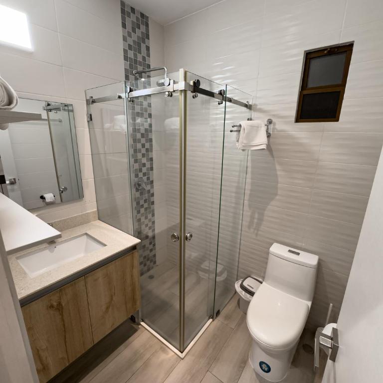 Casa vacacional y familiar en la mejor zona de Manta - Casa de 3 dormitorios - 3