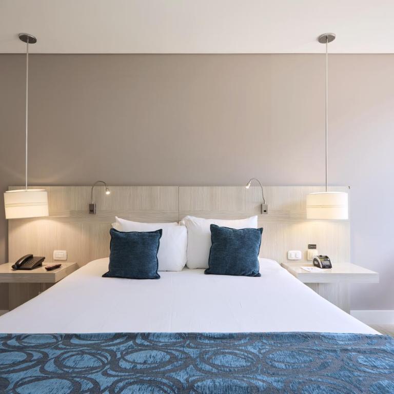 Hotel bh Bicentenario - Standard Double Room - 6