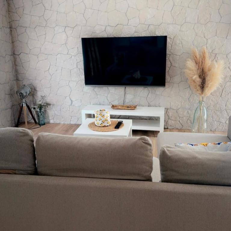 Dolce Vita - Two-Bedroom Chalet - 24