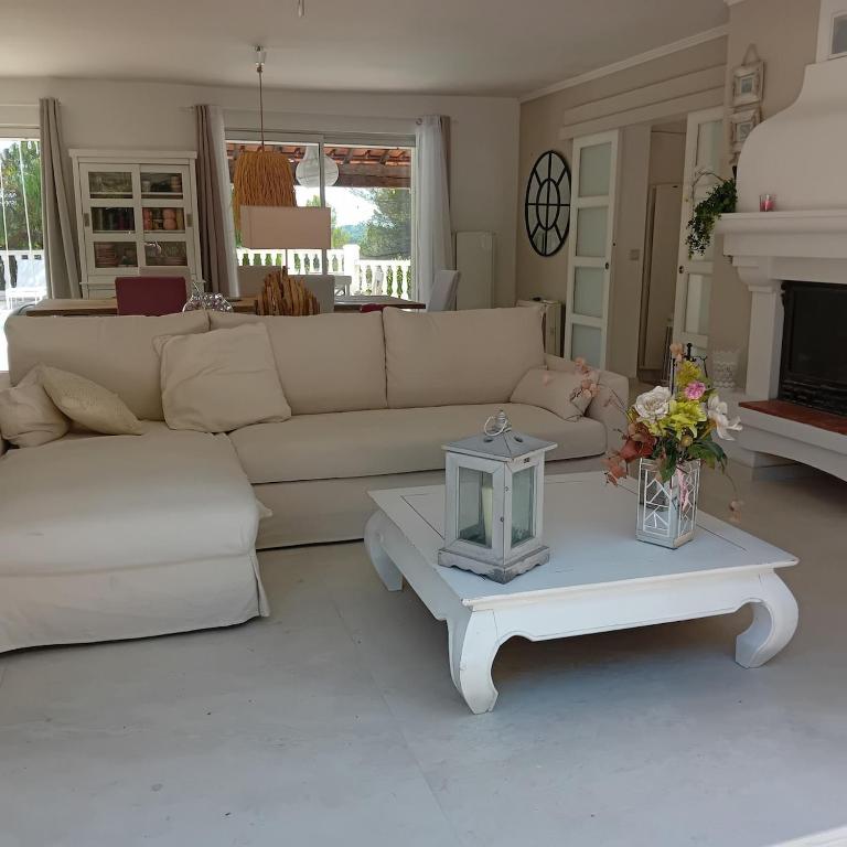 Bright villa with pool - Villa 3 Chambres - 8