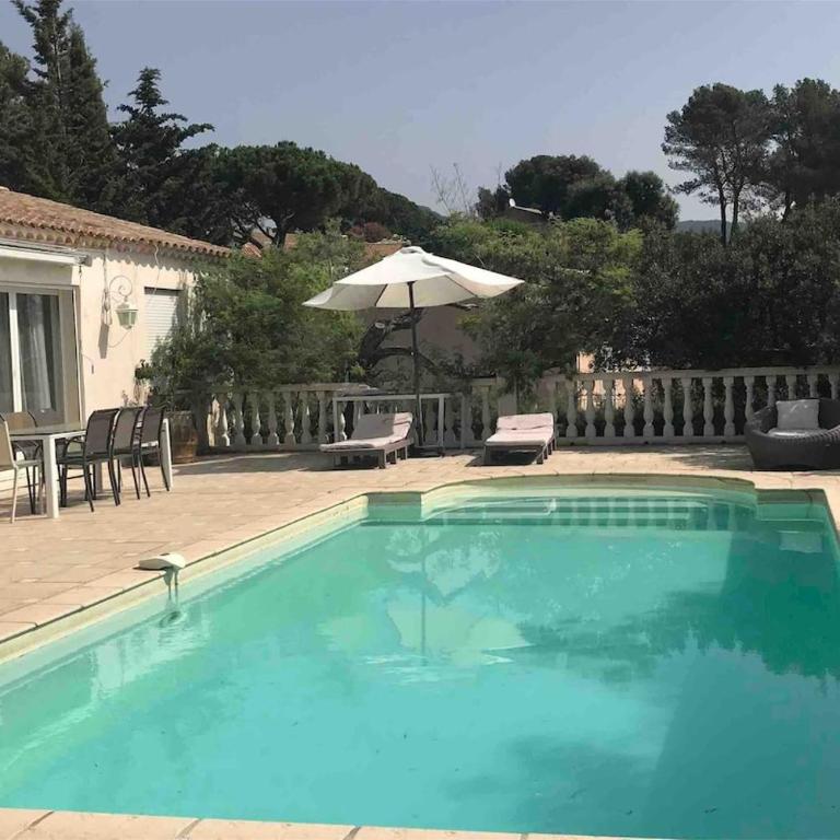 Bright villa with pool - Villa 3 Chambres - 9