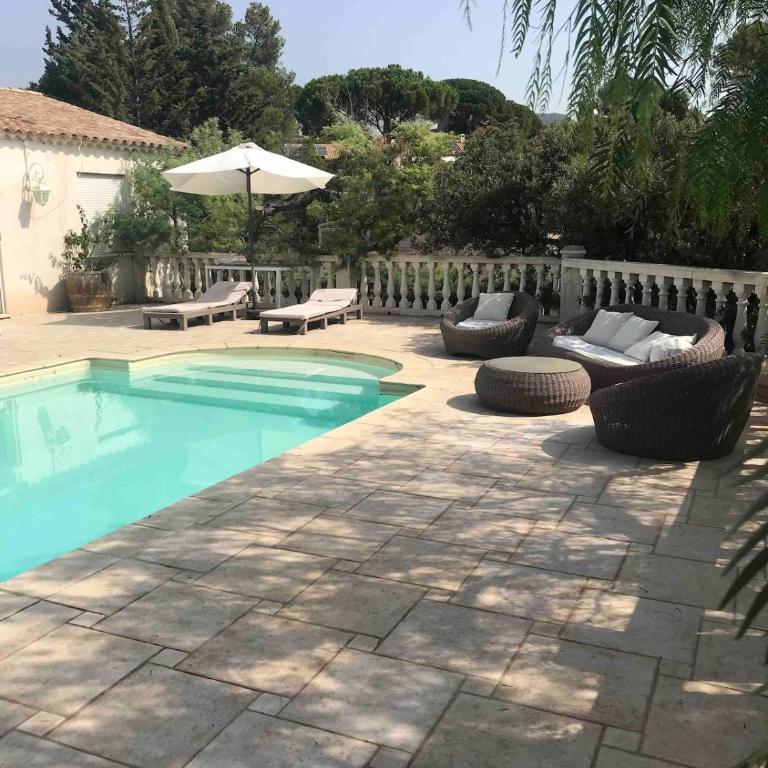 Bright villa with pool - Villa 3 Chambres - 17