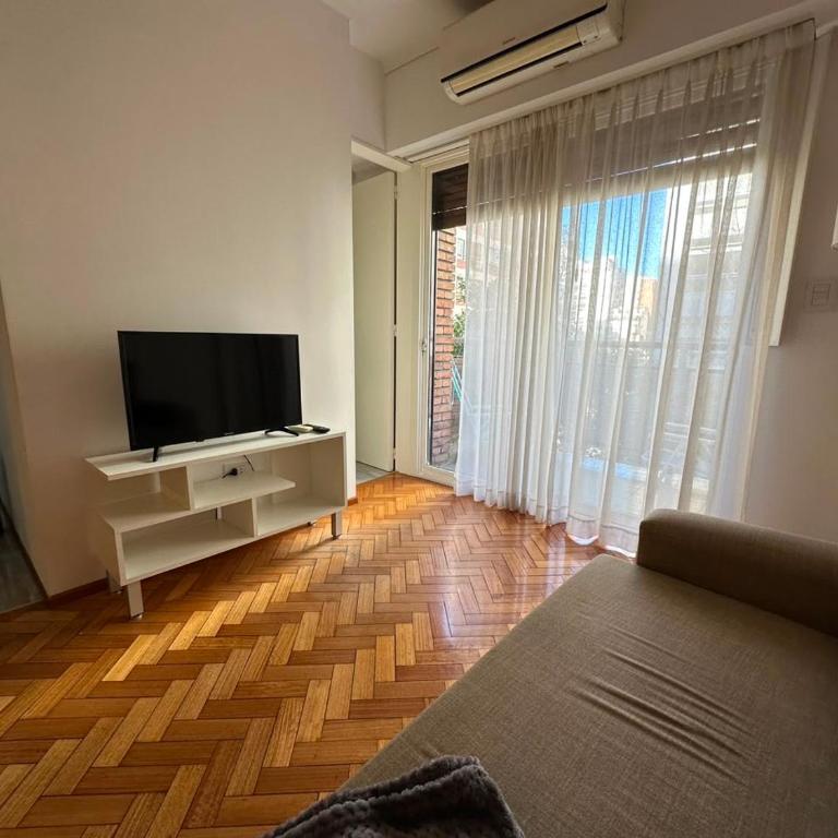 Santos Dumont Premium Belgrano Balcony - One-Bedroom Apartment - 4