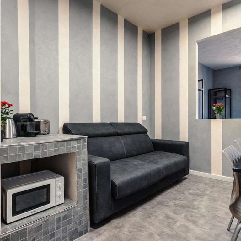 Termini Comfort Jacuzzi Suite - Appartamento con 1 Camera da Letto - 8