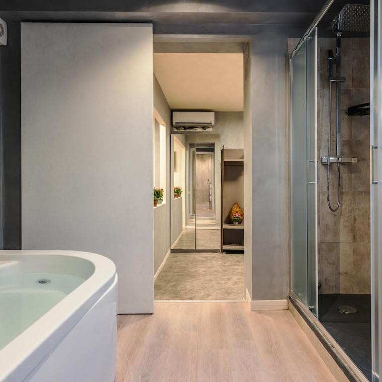 Termini Comfort Jacuzzi Suite - Appartamento con 1 Camera da Letto - 9