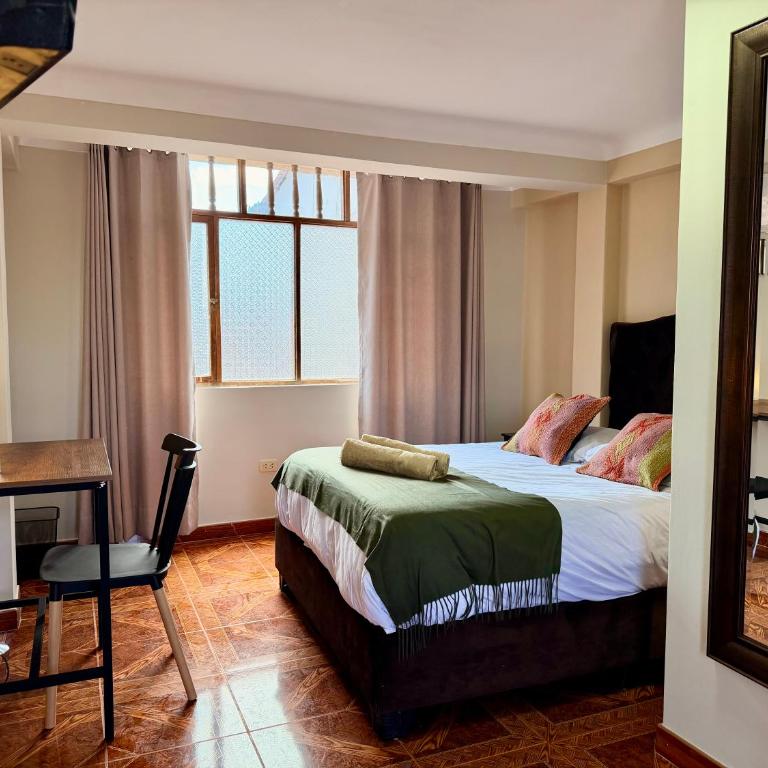 La Cusqueña Hostel - Double Room with Private Bathroom - 38