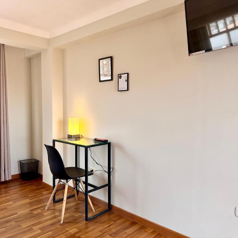 La Cusqueña Hostel - Double Room with Private Bathroom - 40